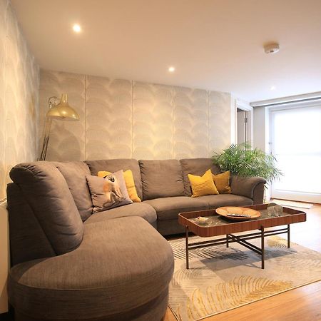 Streamside Apartments Yeovil Esterno foto